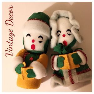 Darling Vintage 1960s 70s Crafted Xmas Carolers